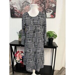 Jaimie & Layla Women’s Shift Dress Small Geometric Long Sleeve Pullover